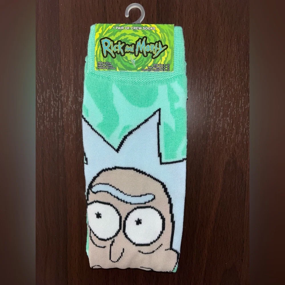 RICK AND MORTY NOVELTY CREW SOCKS NWT MEN’S SHOE SIZE 6-12